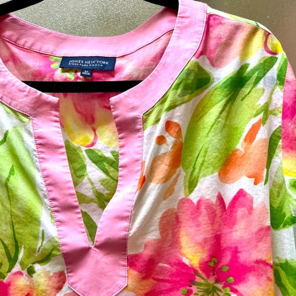 Beautiful Floral Jones of NY Plus 100% Cotton
